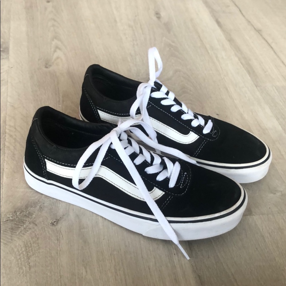 Women’s Vans Ward Black Suede/Canvas Sneaker
